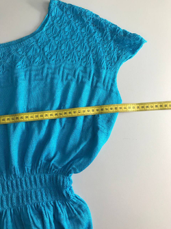 Платье вязаное приятного оттенка, визуально на 46 размер