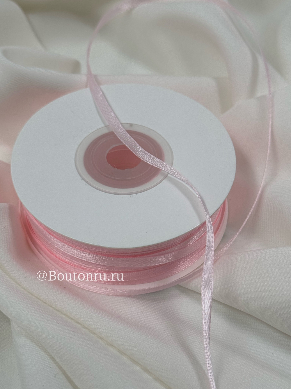 Лента атласная розовая 3 мм