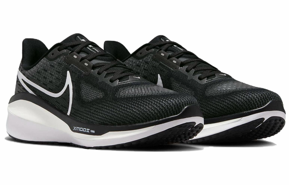 Кроссовки Nike Vomero 17