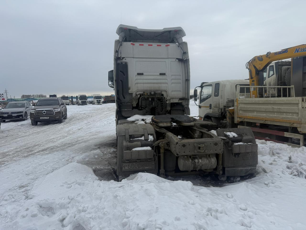 SITRAK C7H 4x2 Седельный тягач ZZ4186V391HE (Дизельный, 12,4 л, 480 л.с., AT)