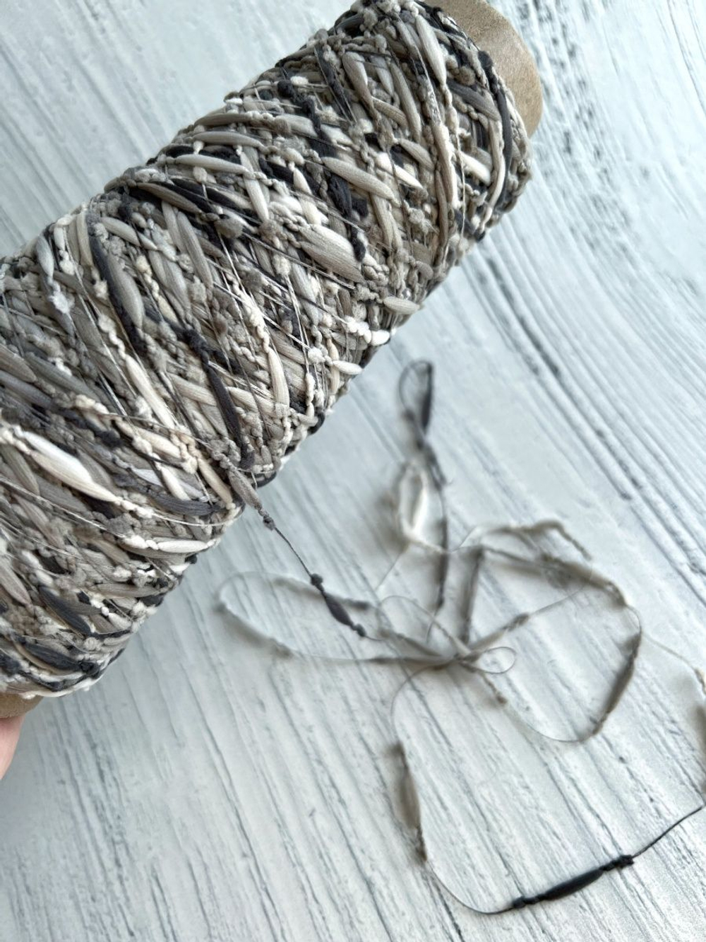 Трикотажная пряжа для вязания Шишибрики CARAMELLA