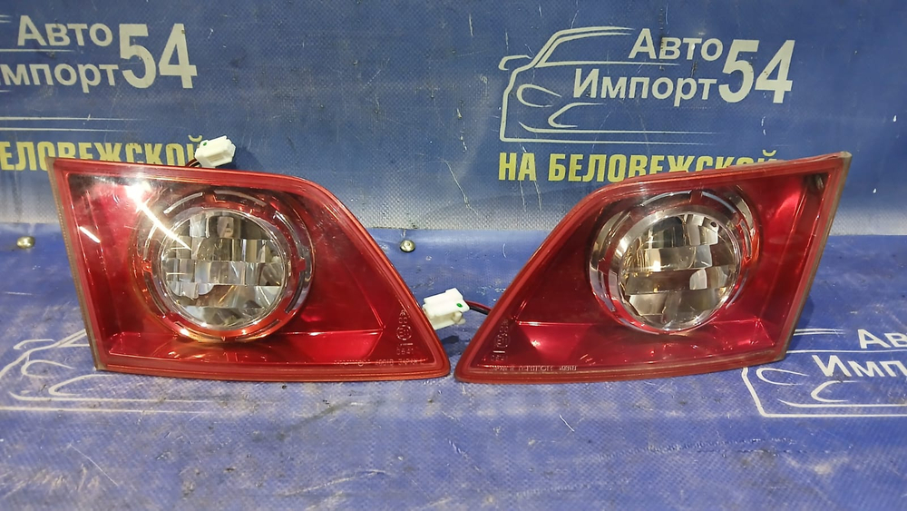 Вставка багажника правая INFINITI FX35 2002-2008