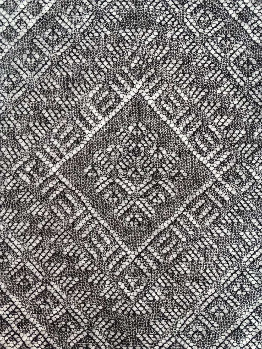 Оренбургский пуховый платок-паутинка А110-07 черный