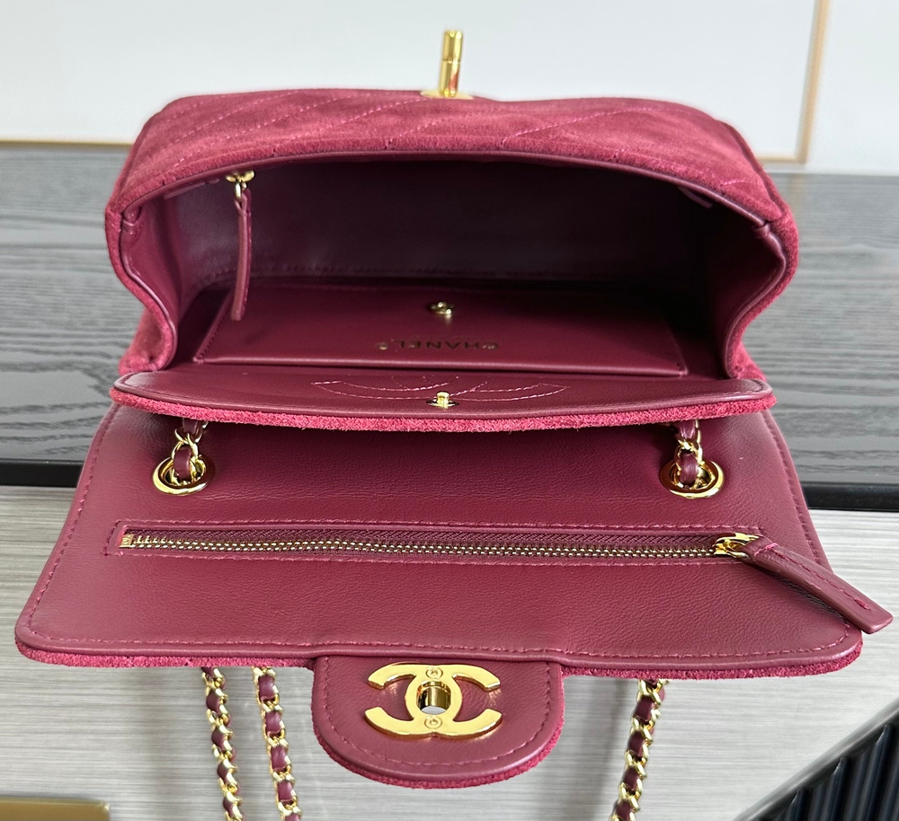 Chanel Mini Classic Handbag 20 cm