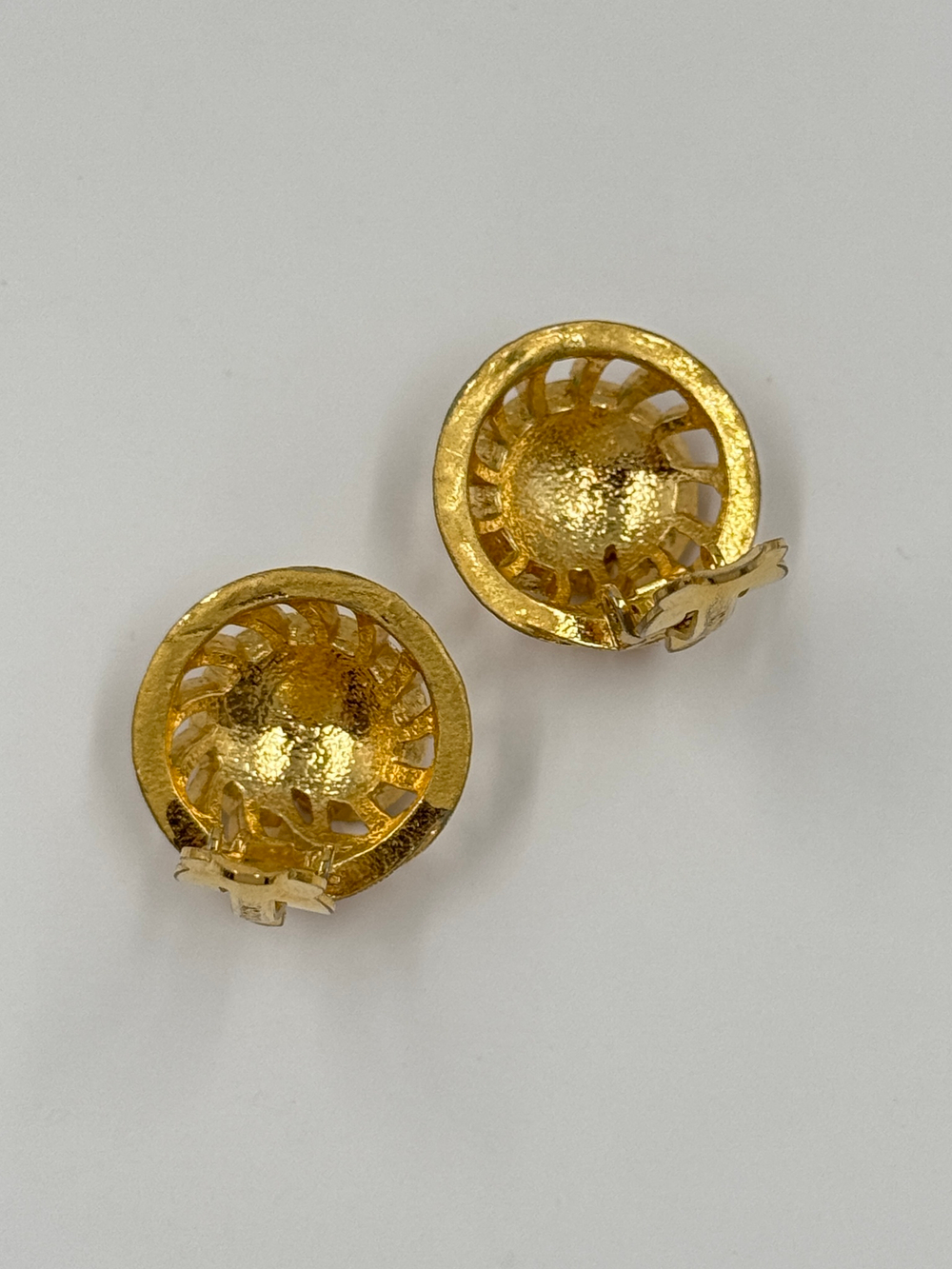 Клипсы Nina Ricci