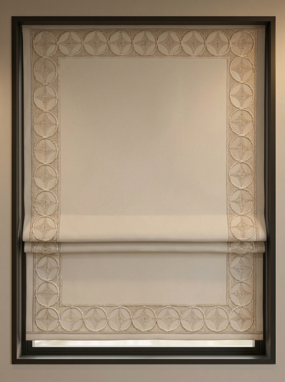 Римская штора Aisa арт. Lux blackout col. 21 с декоративным бордюром Nope Pampas-005 и карнизом