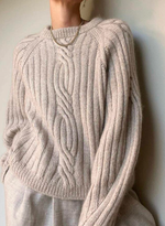 Описание по вязанию джемпера спицами "Loops"