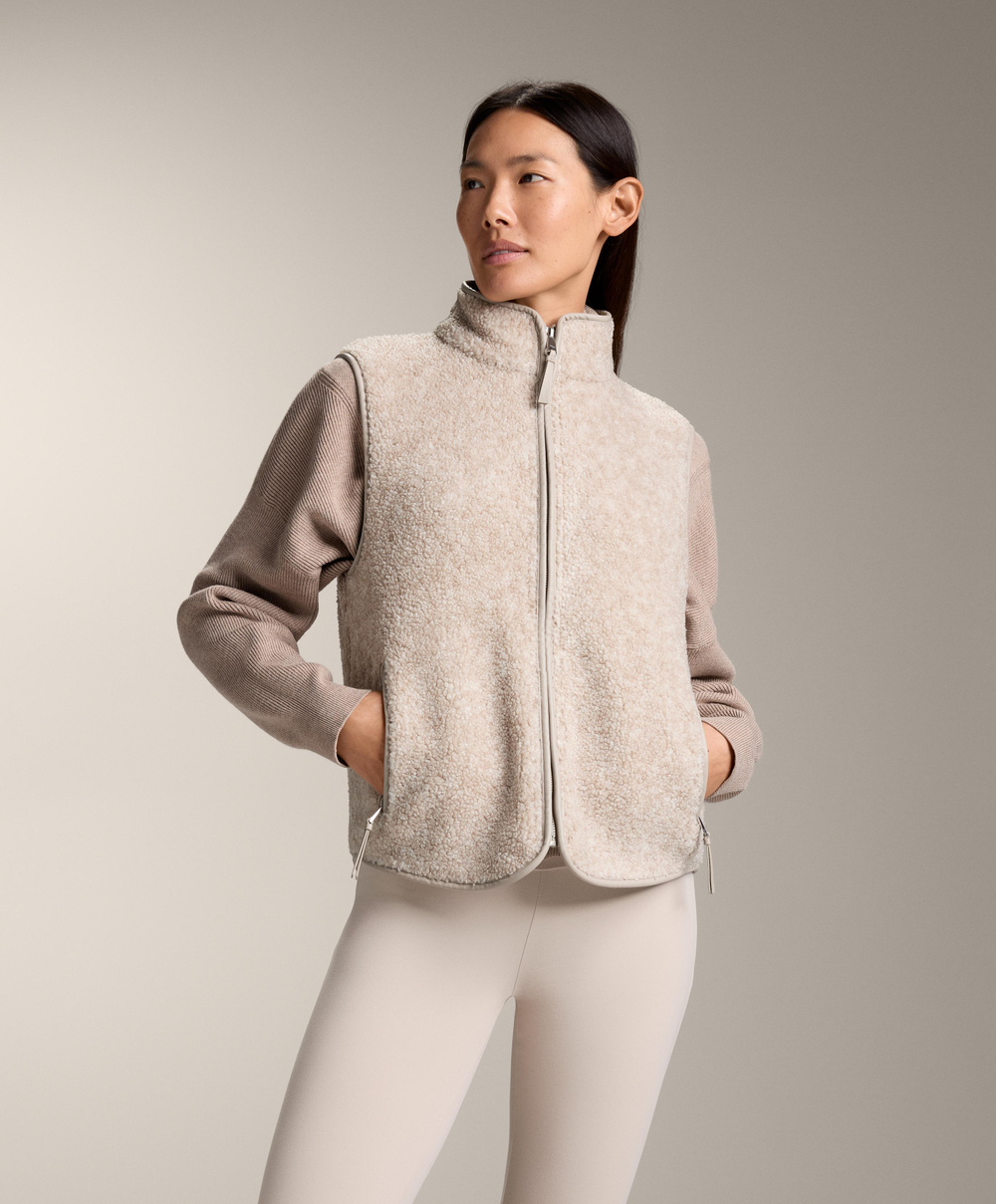 Oysho Базовый жилет из искусственной овчины на молнии, светлый экрю