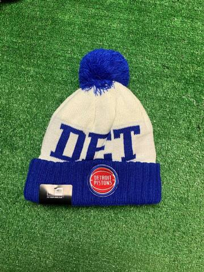 Шапка "Детройт Пистонс"