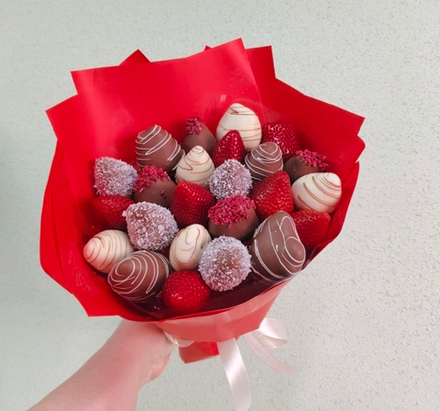 Букет из клубники в шоколаде " Весеннее настроение"