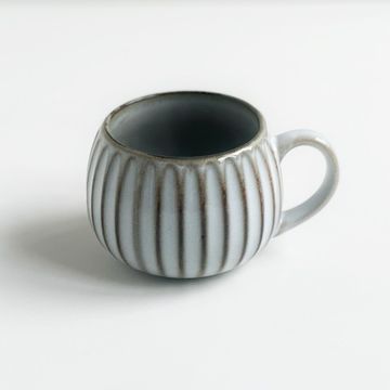 Керамическая кружка с тиснением, 160 мл