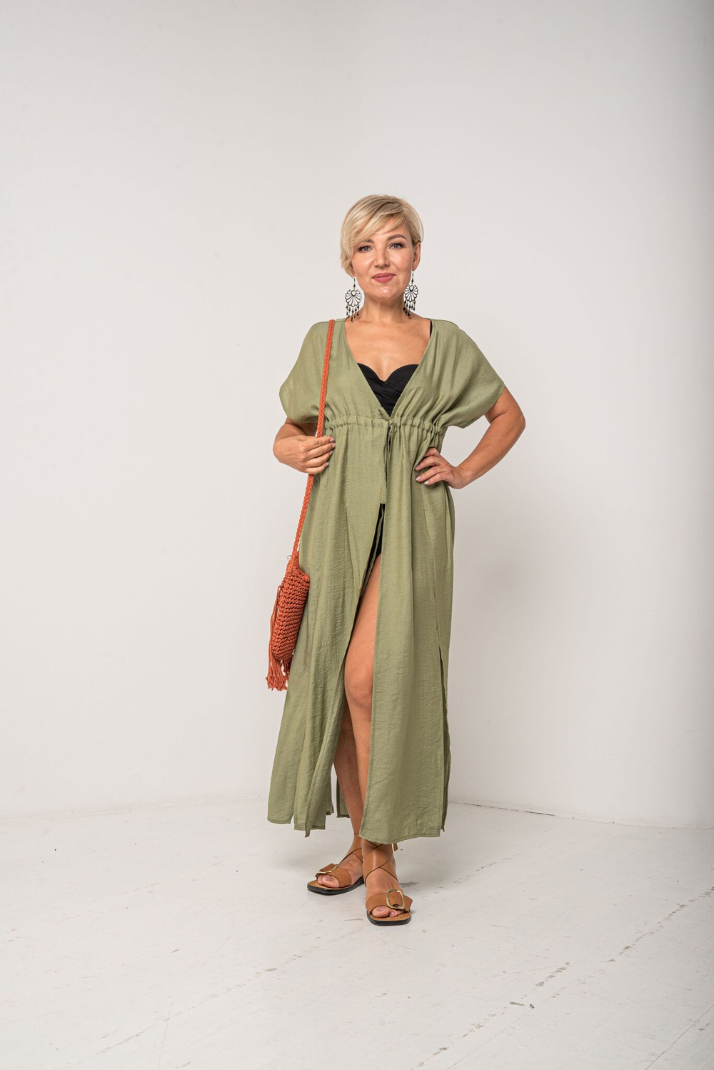 Платье длинное летнее пляжное легкое с запахом и разрезами для отдыха на море и в городе