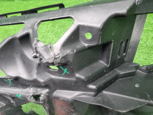 Кронштейн бампера левый BMW 4er G22 20-нв M-paket