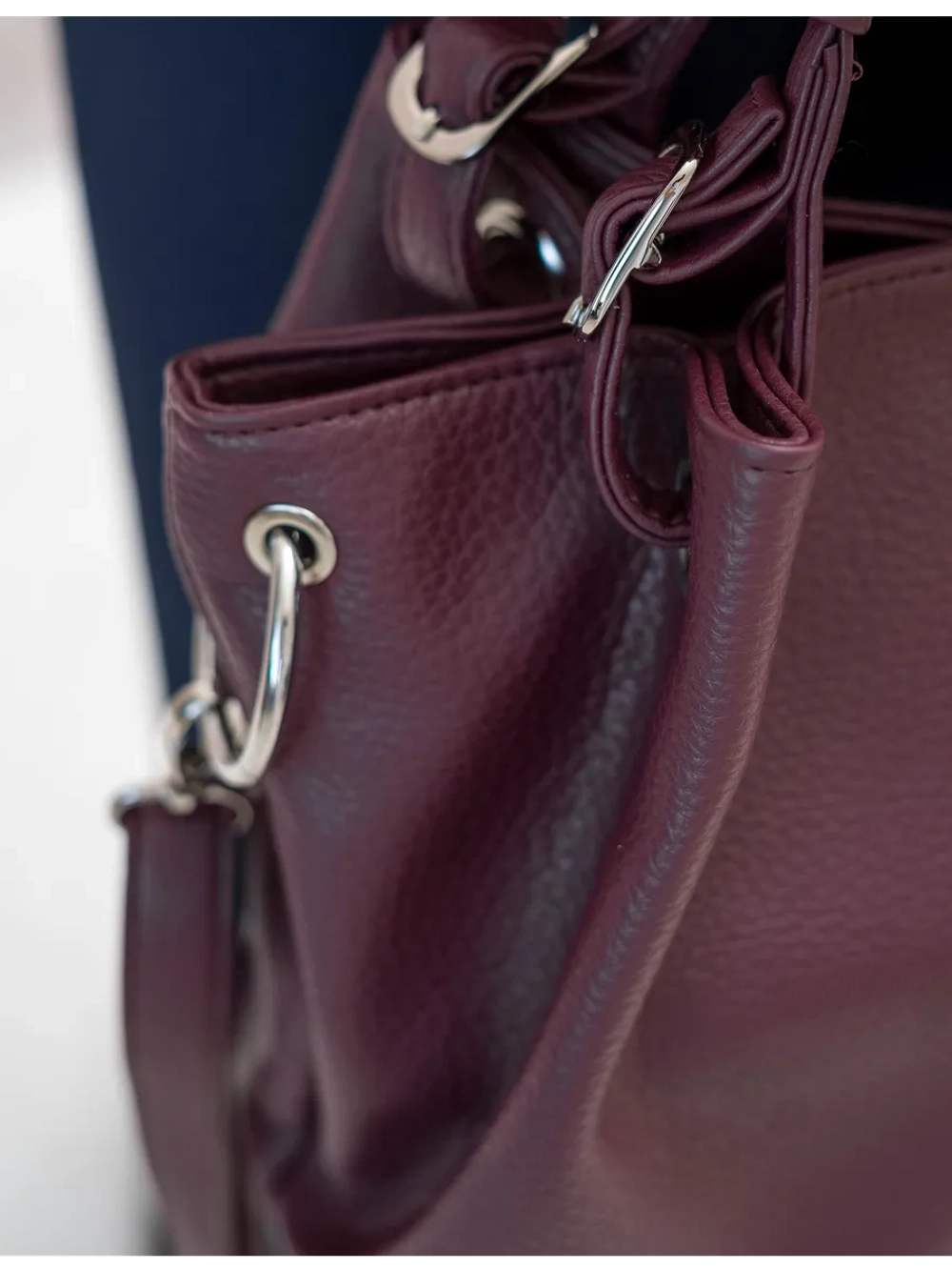 Сумка через плечо средняя тоут классическая