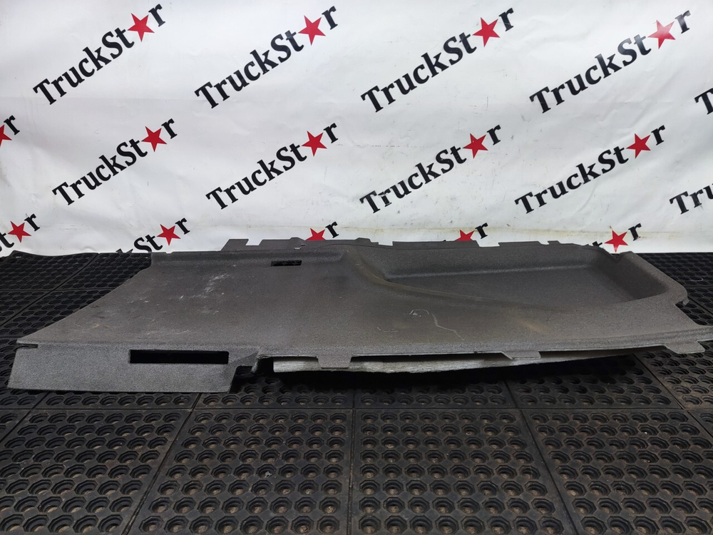 Обшивка салона правая 2020г.