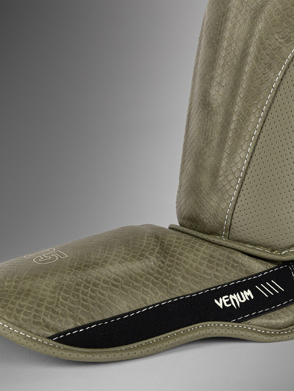Щитки Venum Impact Evo Scales Army Green