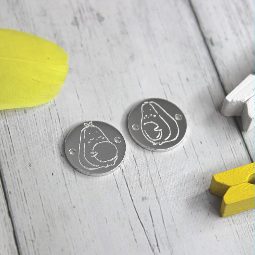 Серебряные парные браслеты с гравировкой на заказ