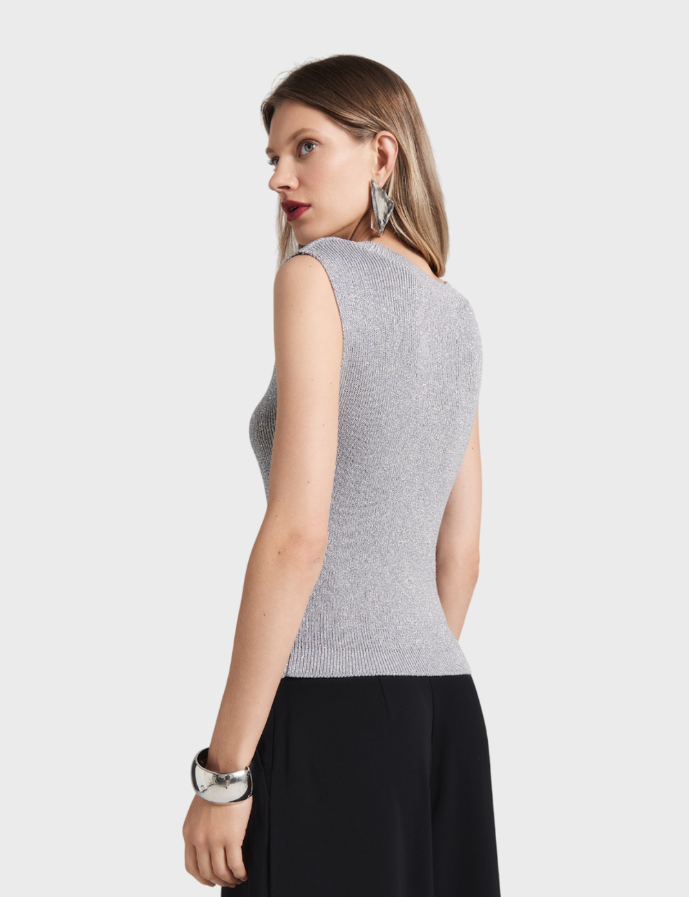 Топ вязаный ELIS