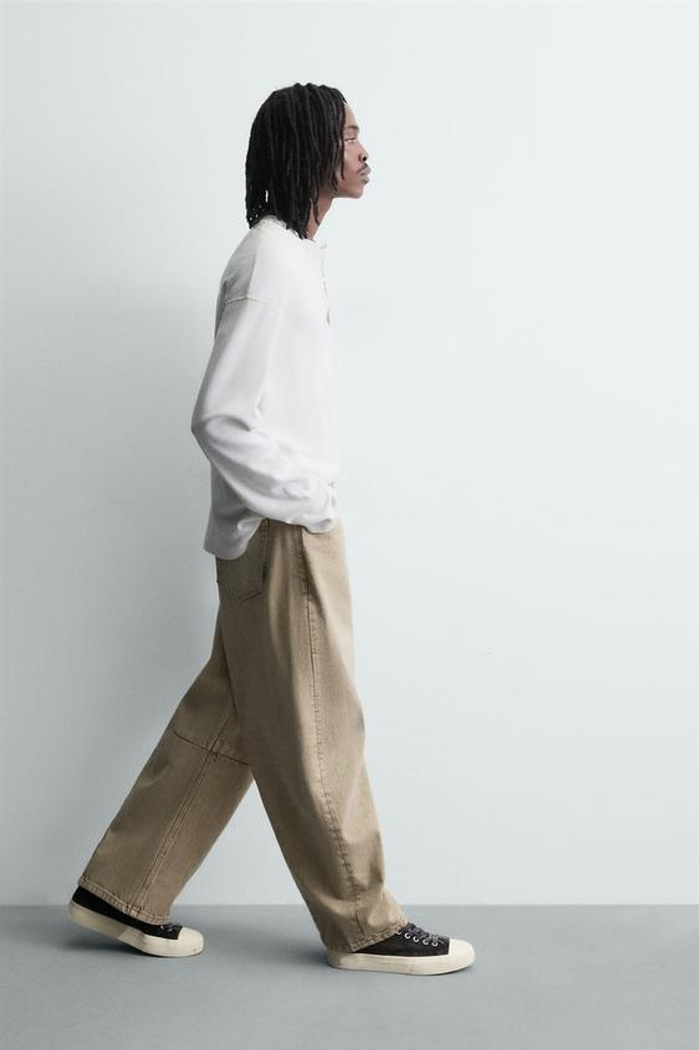 ZARA БРЮКИ BARREL FIT С ЭФФЕКТОМ ПОТЕРТОСТИ, ПЕСОЧНЫЙ