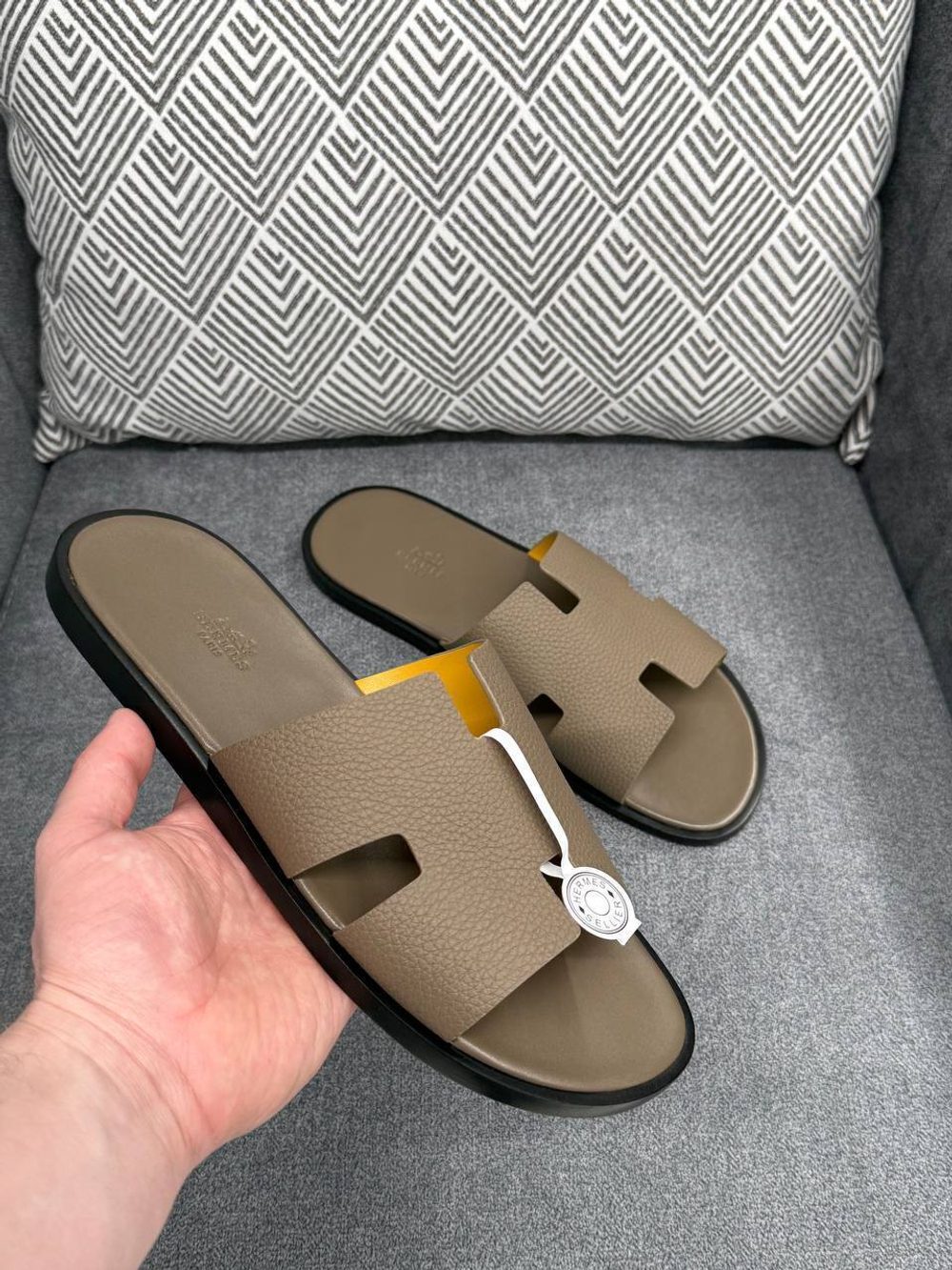 Шлепанцы Hermes
