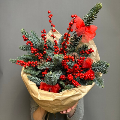 Букет "Ягодка" нобилис ,илекс