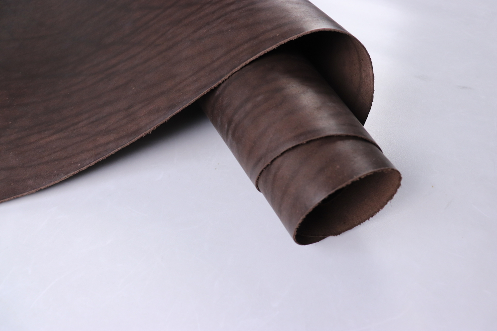 1,8-2,2 Юфть ш/с темно-коричневая в воротках 84дм² (КЛ)