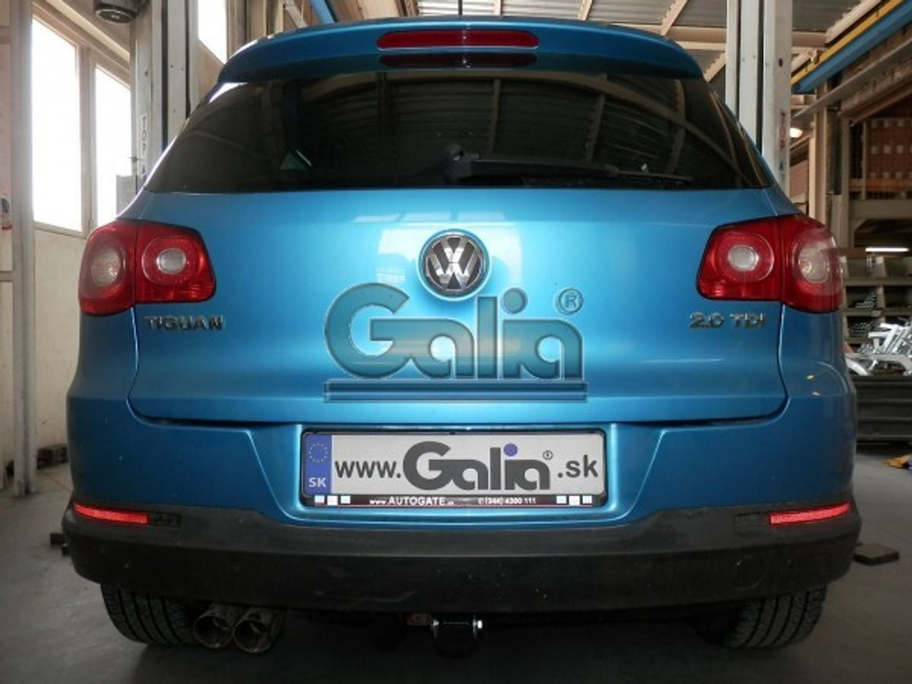 Фаркоп оцинкованный Galia V069C для Volkswagen Tiguan 2007-2016, 2016-, Audi Q3 2011-2018(паспорт и сертификат в комплекте)(без электрики)