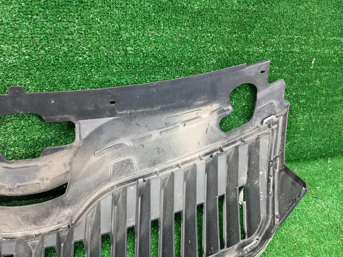 Решетка радиатора Skoda Rapid 1 (2012-2020)