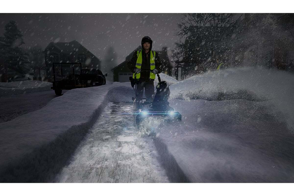 Аккумуляторный бесщеточный снегоуборщик GreenWorks GD82ST 82V, АКБ 5Ач и ЗУ