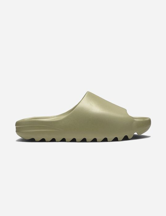 YEEZY Slide 