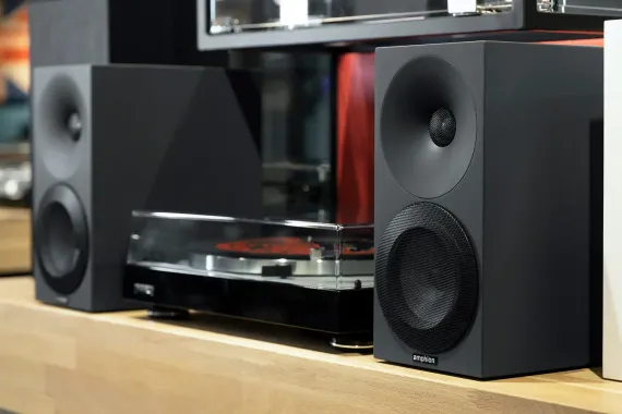 Amphion Argon1 + Premiera A2 + Earmen Staccato