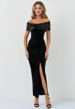 Платье со сборкой на груди и пайетками