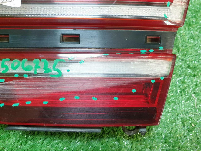 Фонарь правый внутренний Genesis G80 2 (2020-н.в.)