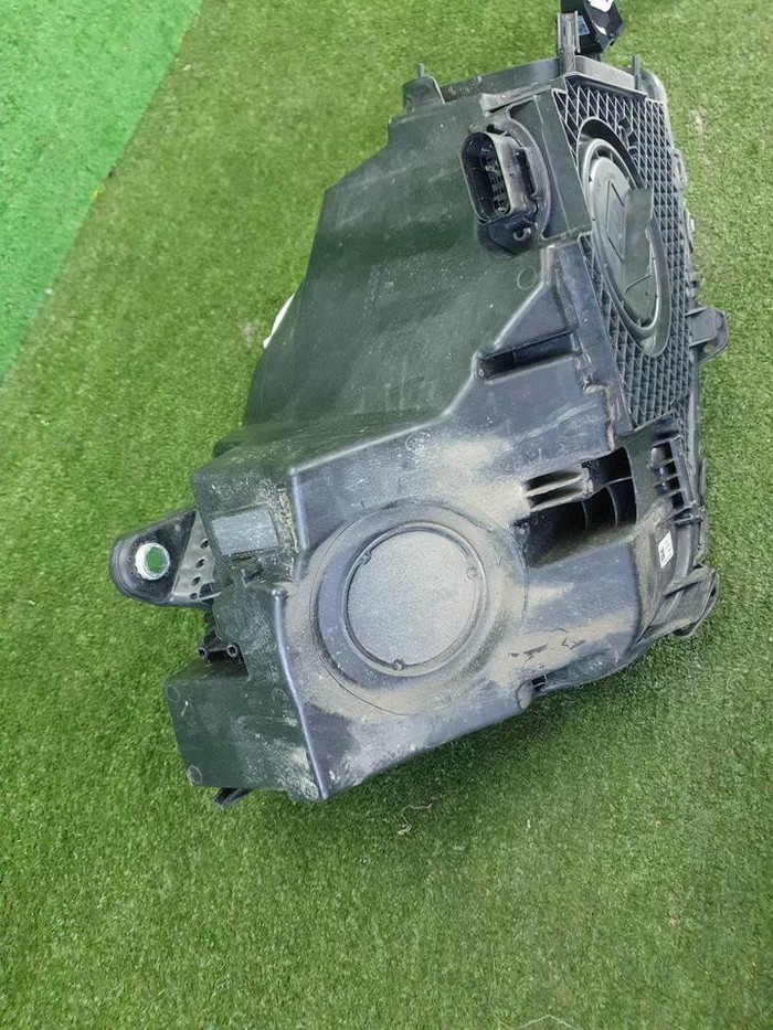 Фара левая Mercedes GLC X253 (2019-2022) LED