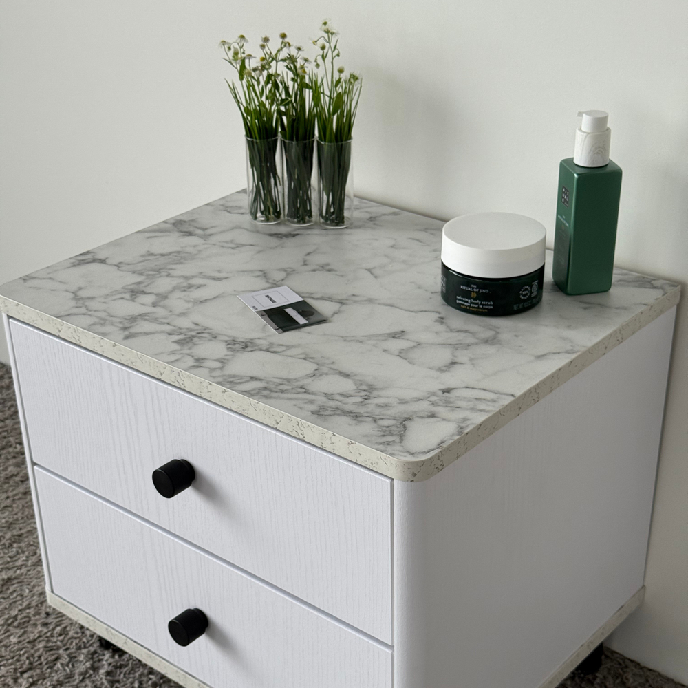 Тумба прикроватная на ножках с ящиками ROYAL 5303 эко (Мрамор Каррара-Черный-р.черная)