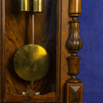 Настенные часы в стиле Грюндерцайт