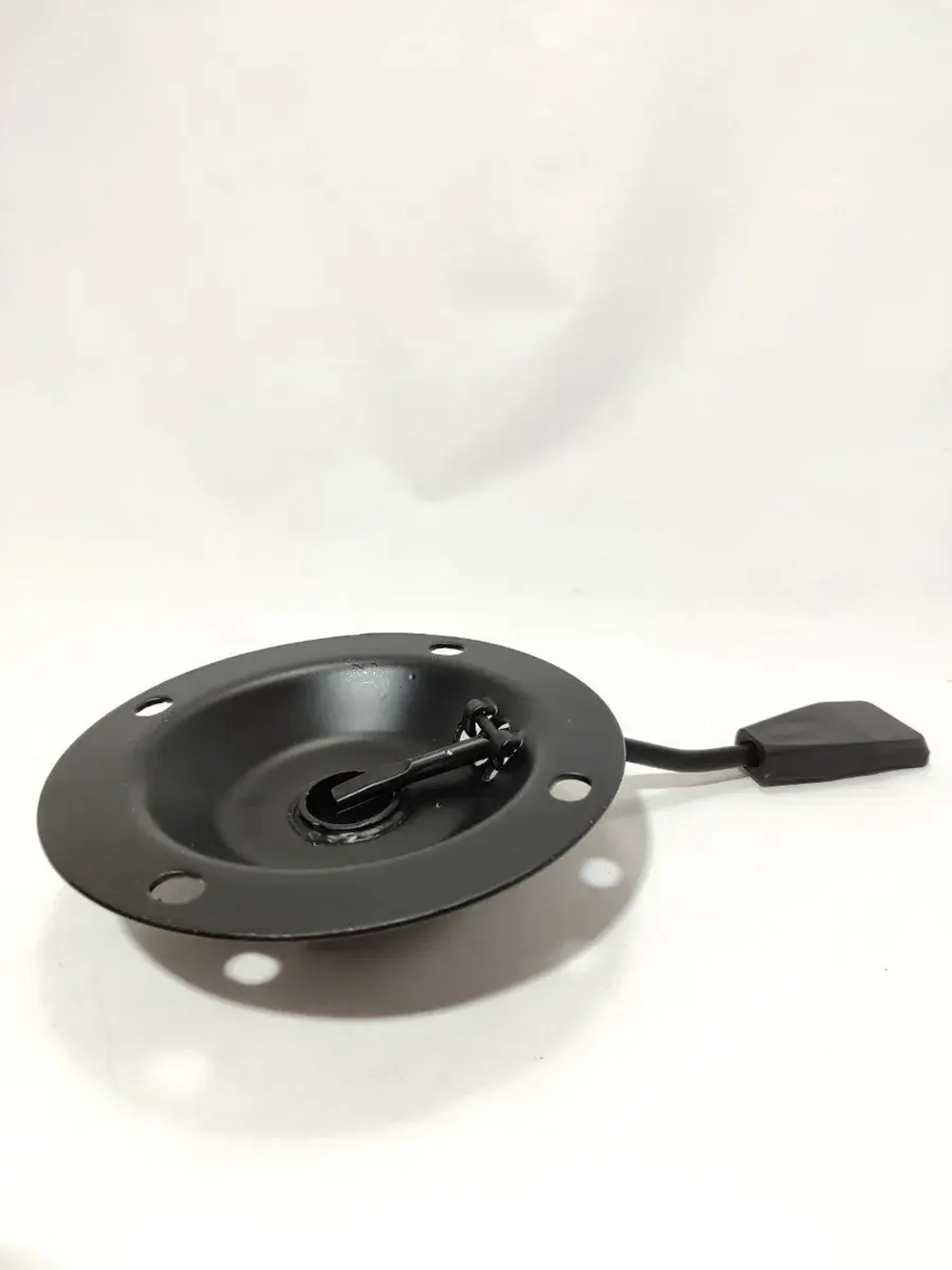 Механизм Пиастра для крепления компьютерного кресла