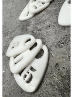 Номерки для гардероба прорезные пластик