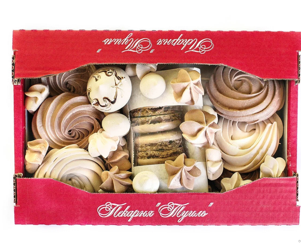 Набор безе и макаронс для украшения шоколадного торта. 300 гр.