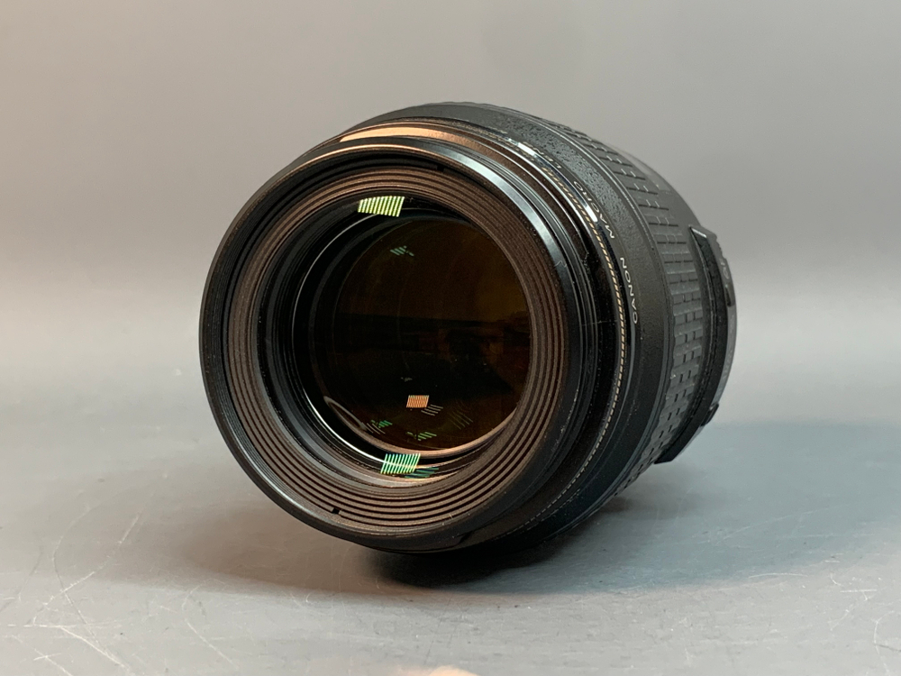 Canon EF 100mm 2.8L Macro IS USM