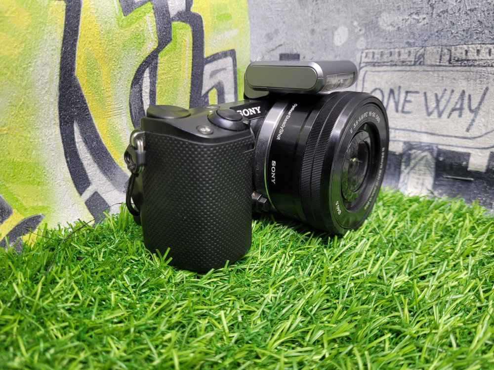 Sony NEX-5R Kit 16-50mm 2900 кадров