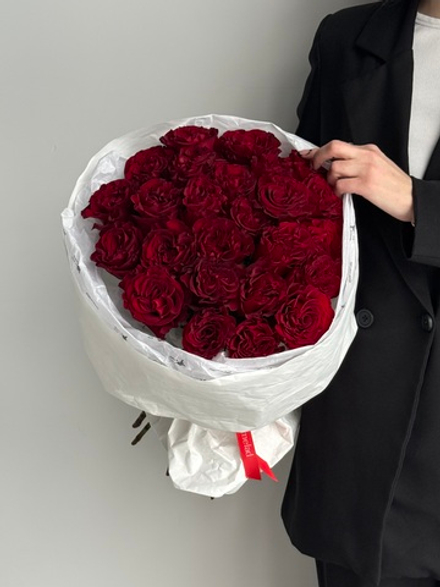 Букет из красной розы ХЕРТС 25 шт
