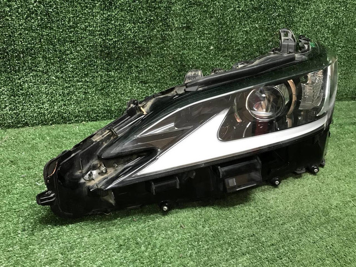 Фара левая Lexus ES 7 (2018-2021) LED