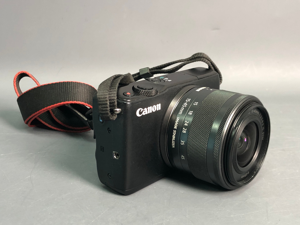 Canon EOS M10 Kit 15-45mm IS STM