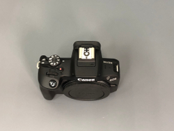 Canon EOS R100 + 18-45 IS STM