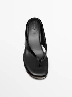 Massimo Dutti Сандалии на среднем каблуке с разделителем для пальцев ног, черный