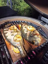 Керамический гриль Kamado Joe Classic III, 46 см (красный), с ножками и столиками
