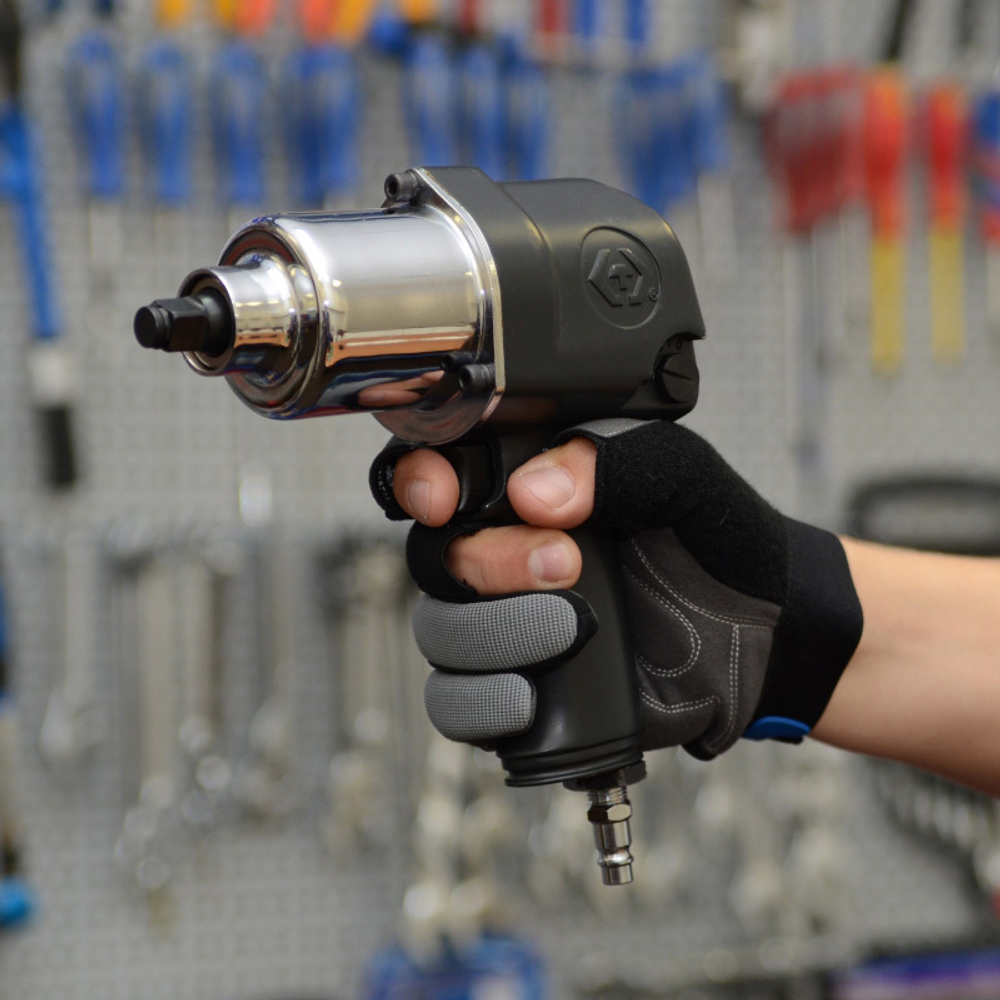 Гайковерт пневматический ударный 1/2&quot;, 678 Нм KING TONY P33411-040E, в комплекте перчатки антивибрационные