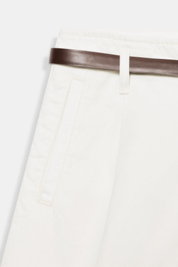 ZARA ШОРТЫ С РЕМНЕМ И СКЛАДКАМИ, ЭКРЮ