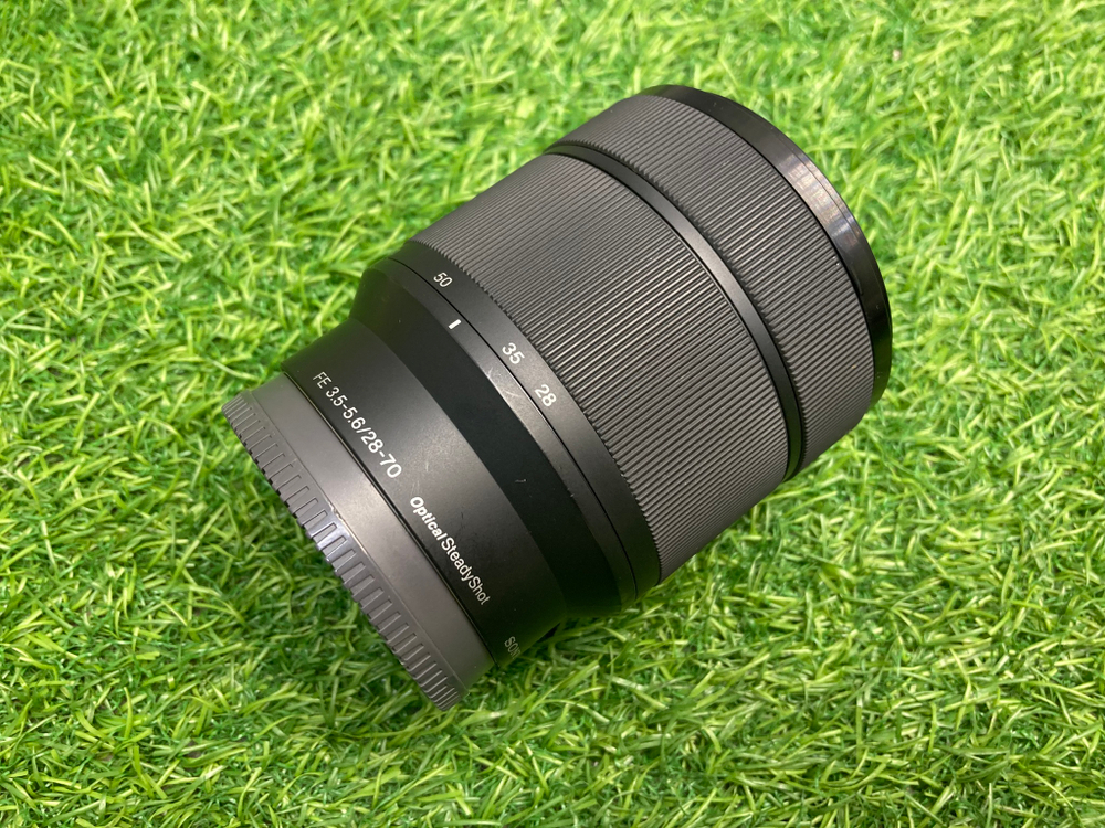 Sony 28-70mm 3.5-5.6 OSS